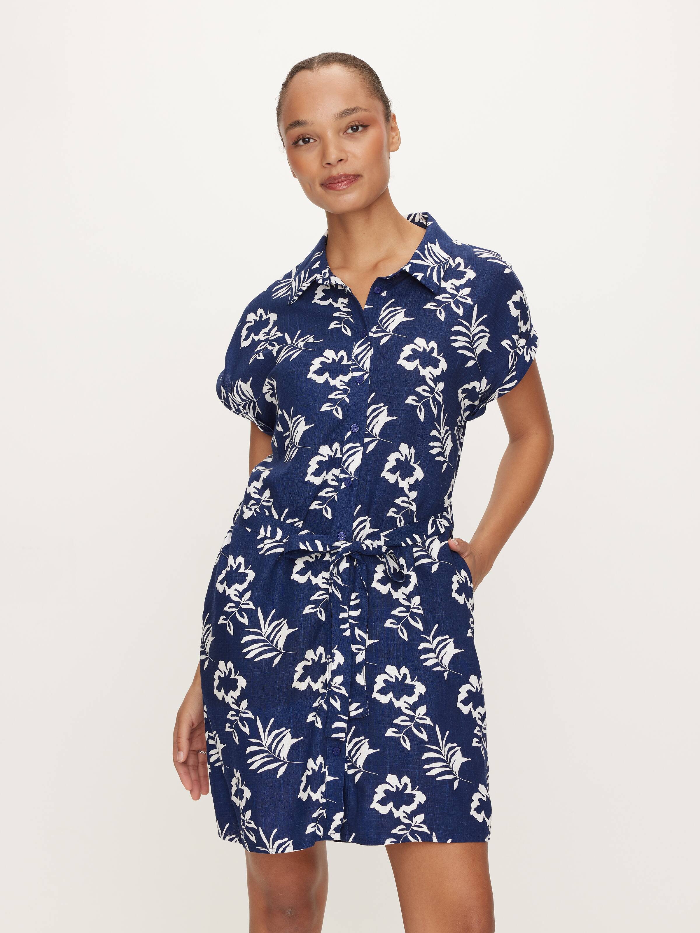 Taha Short Dress in White Floral
